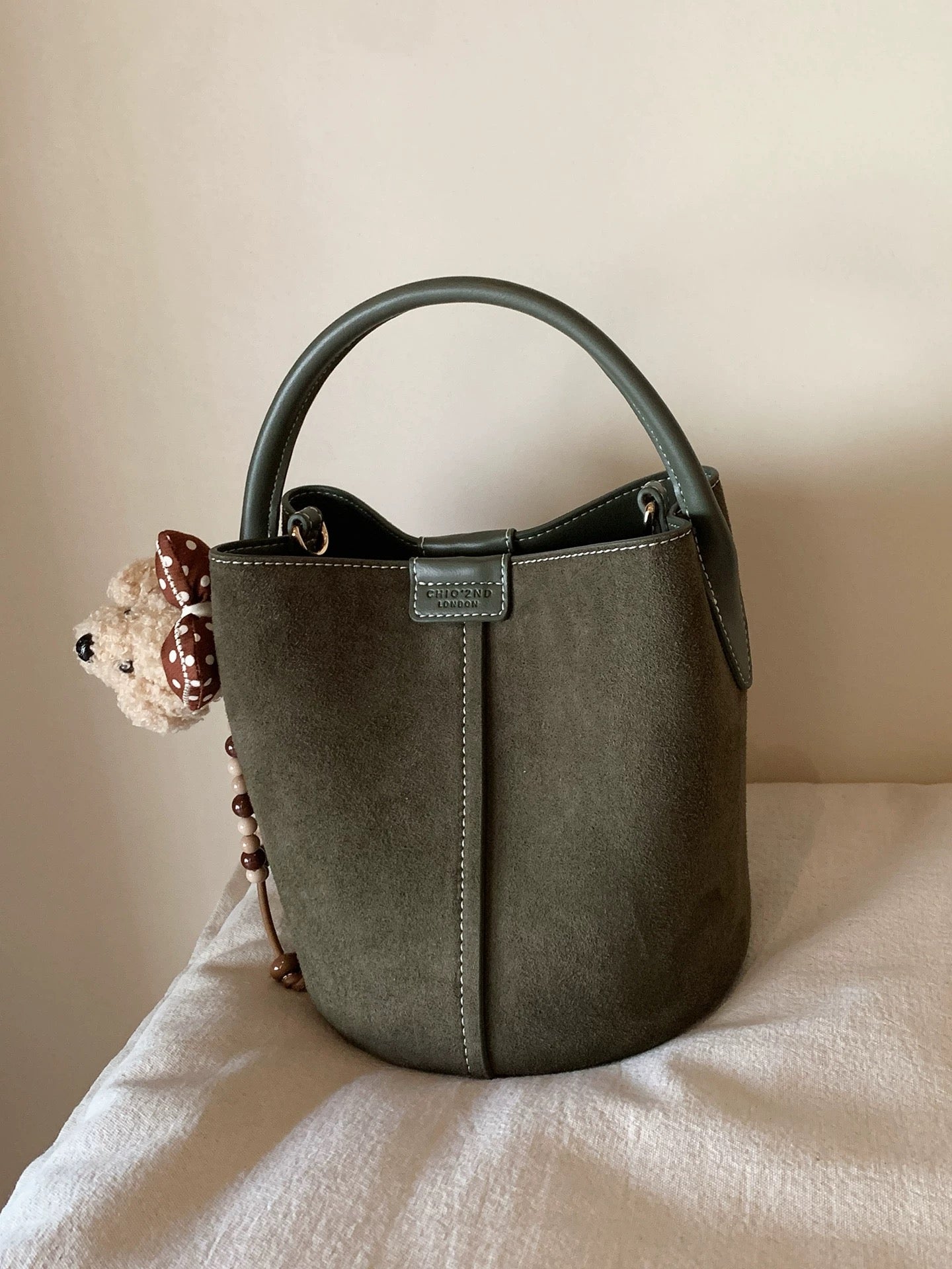 Chio2nd Wool Velvet Autumn Sounds Bucket Bag for Women, 2025 New Style, Handbag, Shoulder Bag, Crossbody Bag