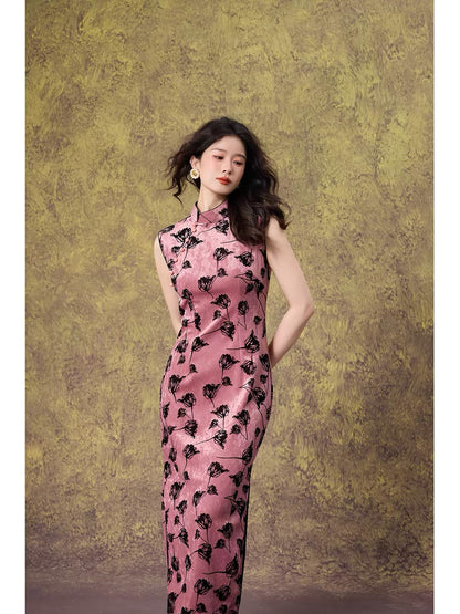 Dangdang Somes "Vintage Charm in Silk" Modernized Chinese-Style Sleeveless Cheongsam Dress
