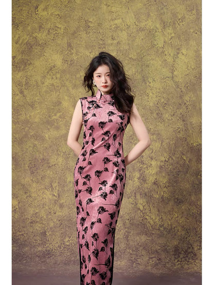 Dangdang Somes "Vintage Charm in Silk" Modernized Chinese-Style Sleeveless Cheongsam Dress