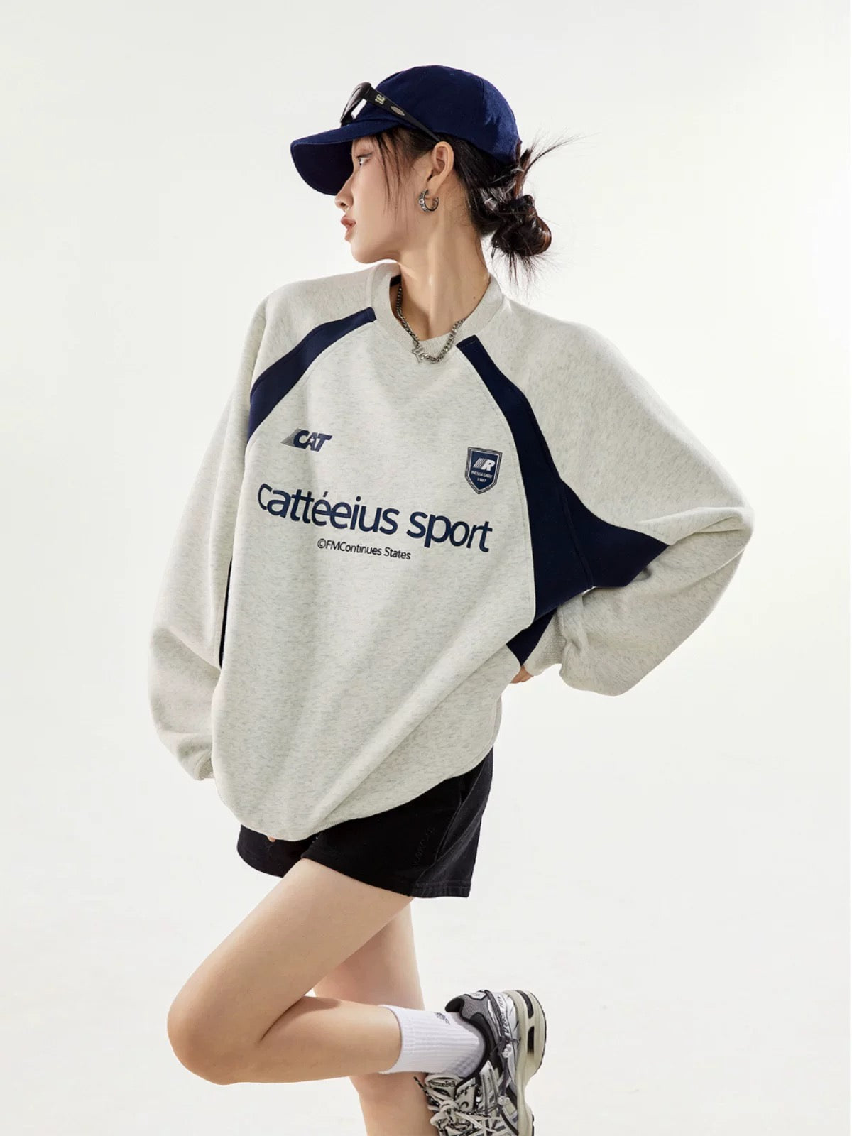 ICH MODE American retro round neck sweatshirt for women spring and autumn 2025 new long-sleeved top jacket oversize