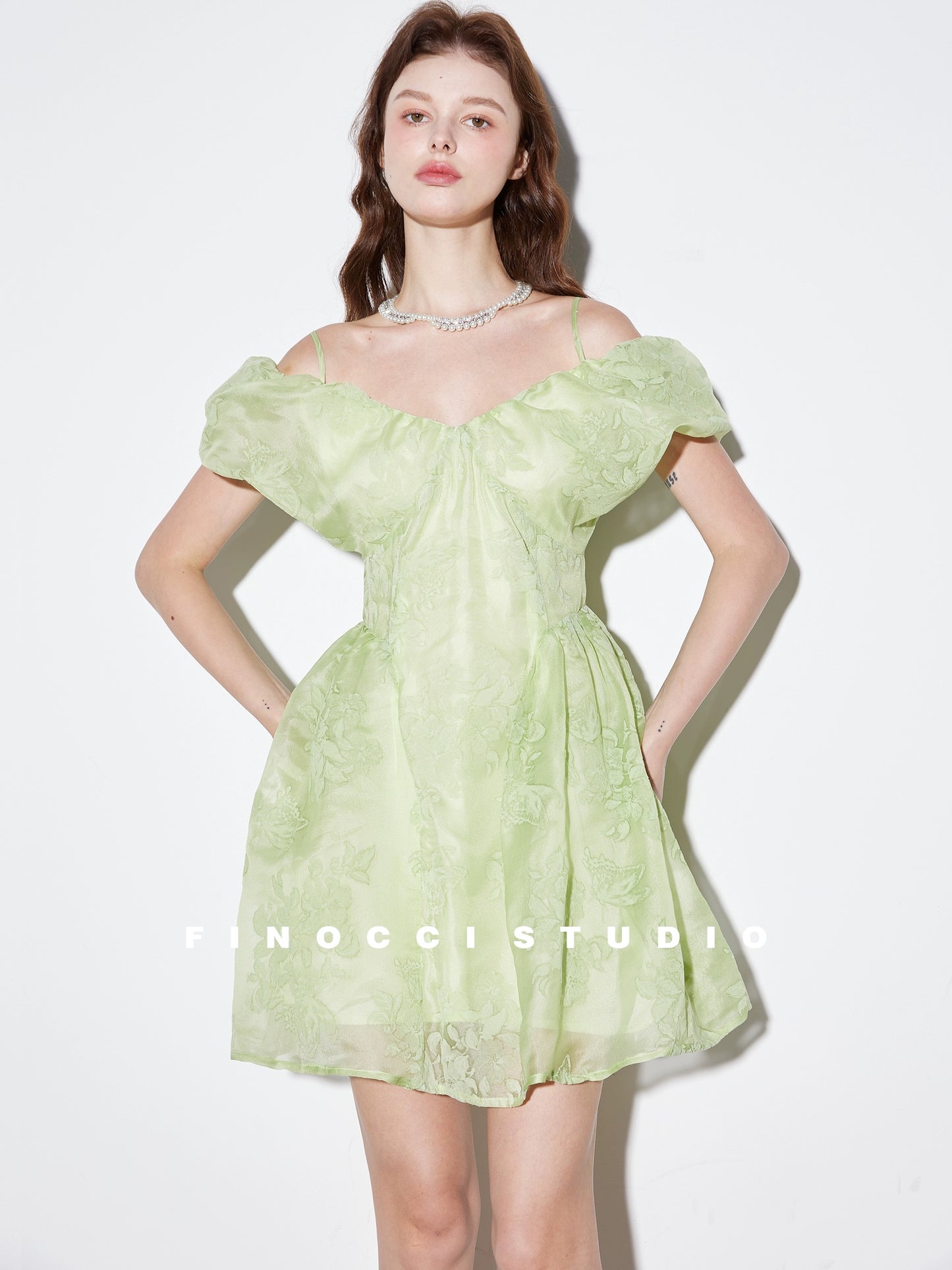 FINOCCI's elegant green flocked fried color textured off-shoulder cloud-sleeved waist-waisted puffy suspender dress