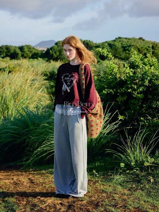 Rina Berry "Love" Lace-Bow Sweatshirt – Autumnal, Relaxed-Fit, Drop-Shoulder Long-Sleeve Top with Lettering