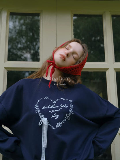 Rina Berry "Love" Lace-Bow Sweatshirt – Autumnal, Relaxed-Fit, Drop-Shoulder Long-Sleeve Top with Lettering