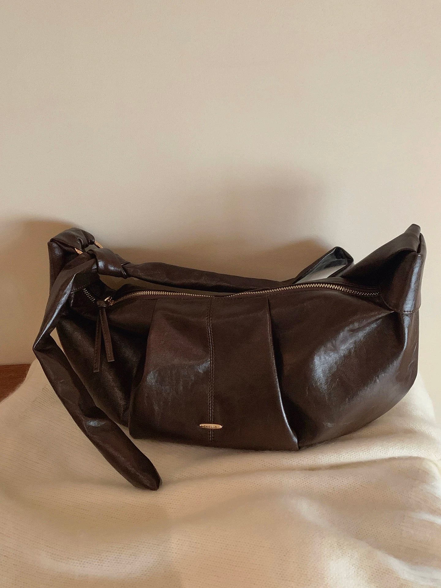 Chio2nd Women's Rich Chocolate Cocoa Shoulder Bag, Pleated Casual Loose-fitting Hobo Bag, Shoulder Bag/Crossbody Bag
