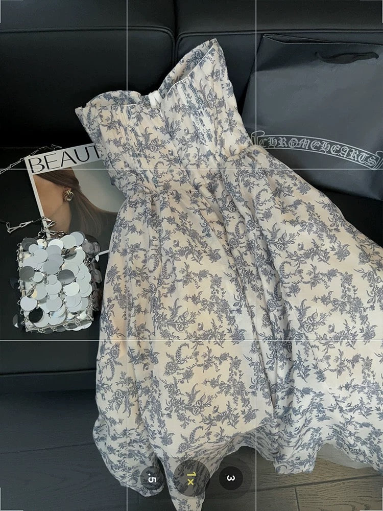 Blue and white porcelain floral print strapless dress, elegant and sophisticated, new 2025 style, fitted waist and full skirt.