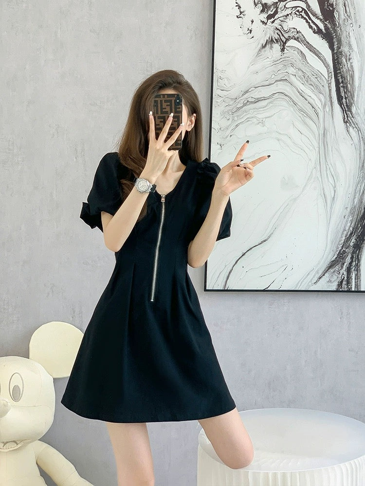 Summer French black a-line dress 2024 new small slim skirt for women summer texture and high-end