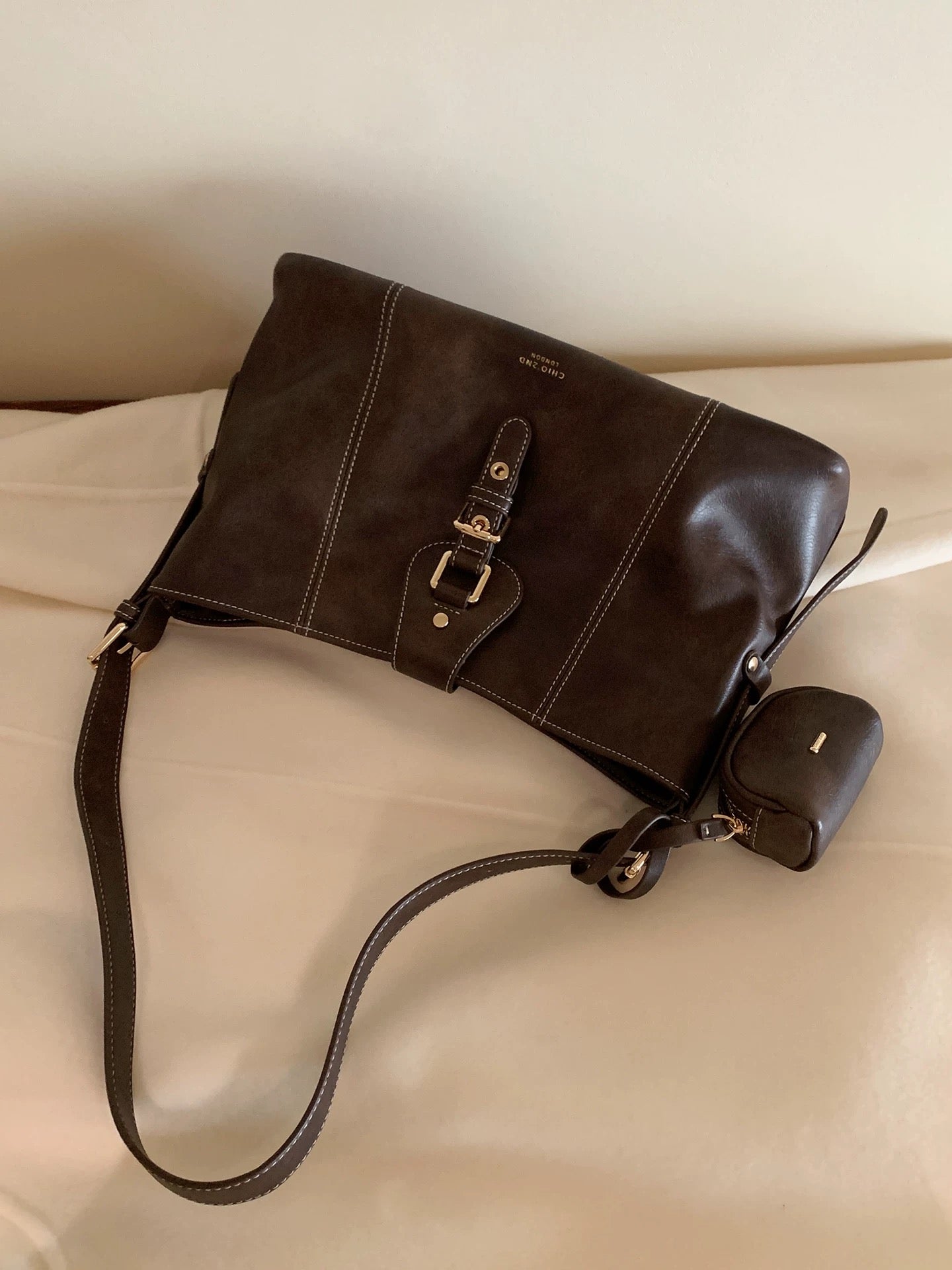 Chio2nd Toffee Hazelnut Shoulder Bag for Women, Large Capacity, Dark Brown, Retro Style, Suitable for Commuters, Shoulder Bag/Crossbody Bag