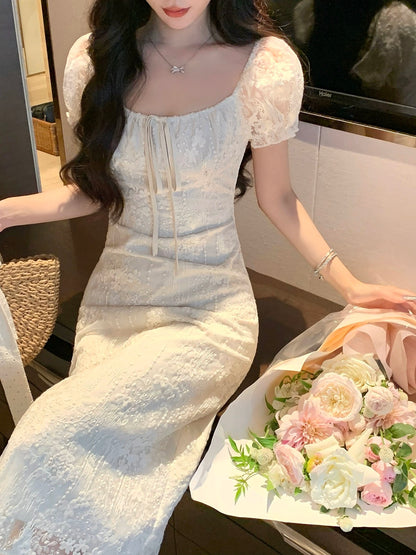 Qiu Rouyao French drawstring round neck lace dress for women summer new white puff sleeve temperament skirt