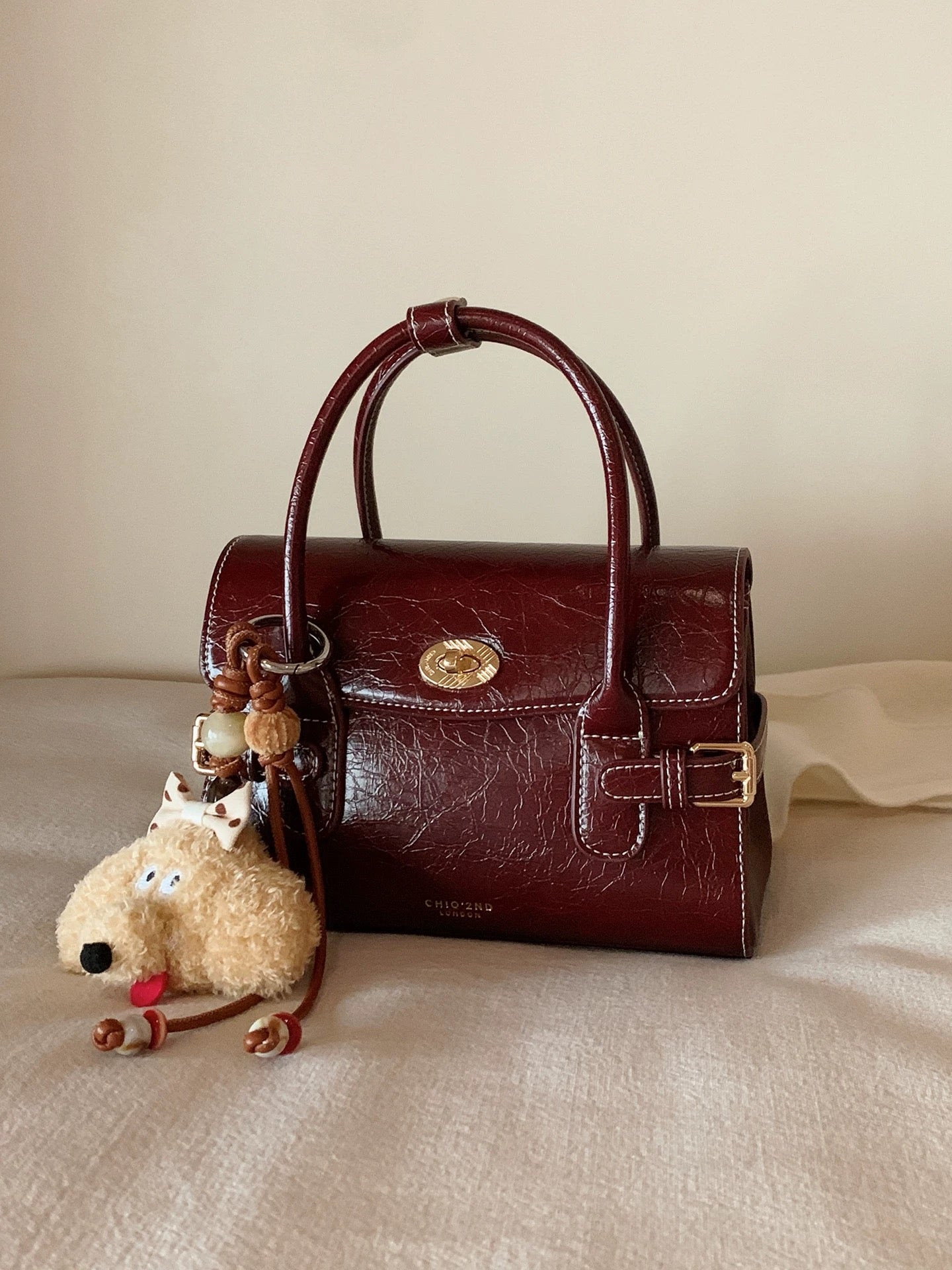 Chio2nd Scarlet Paris Handbag for Women, Vintage Oil-Wax Leather Textured Commuter Bag, Shoulder Bag/Crossbody Bag