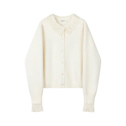 XinmonLee Korean sweet and fashionable age-reducing splicing lace lace fake two-piece sweater soft and loose and slim