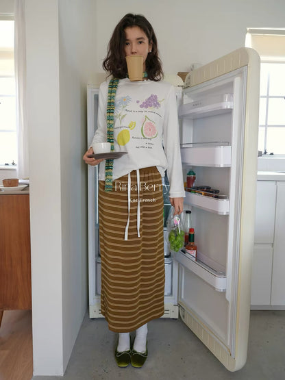 Rina Berry Long-Sleeve Printed T-Shirt with Lettuce-Edge Round Neck – A Loose, Slimming, Artistic-Style Top for Autumn