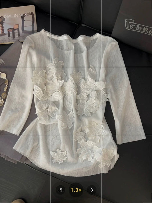 French-style 3D floral short-sleeved top, women's mesh seamless see-through design, new summer style, slim fit, round neck T-shirt.