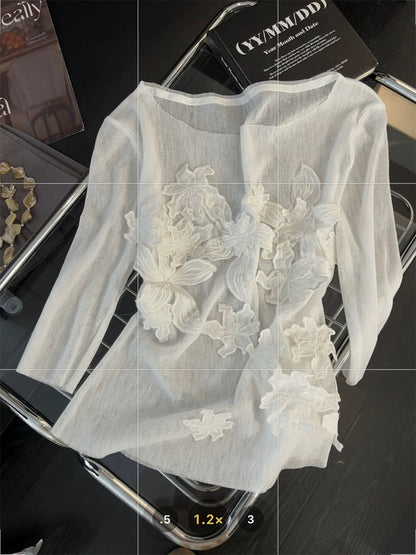French-style 3D floral short-sleeved top, women's mesh seamless see-through design, new summer style, slim fit, round neck T-shirt.