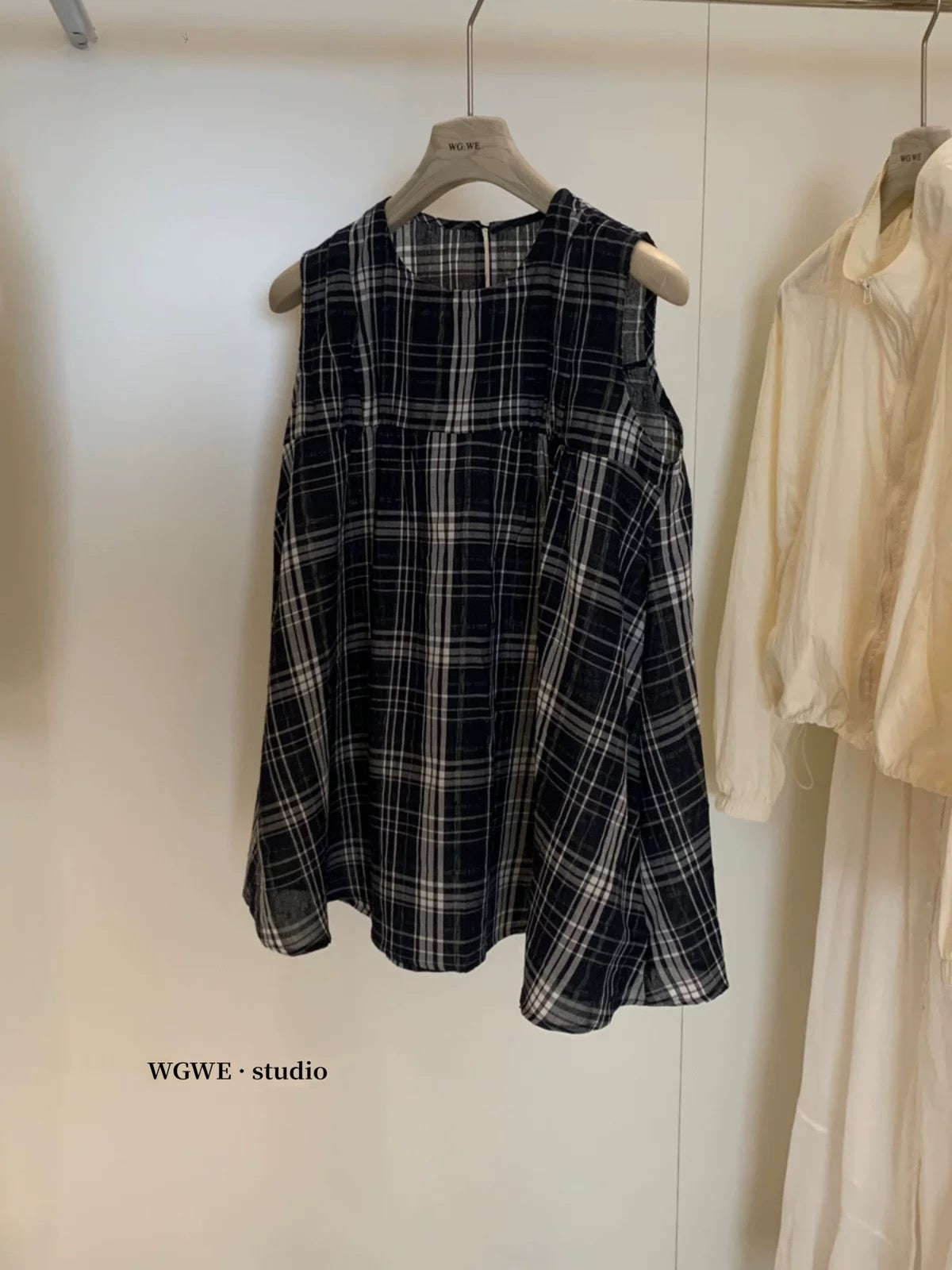 French design niche plaid vest shirt women's summer lazy loose sleeveless babydoll shirt top small shirt