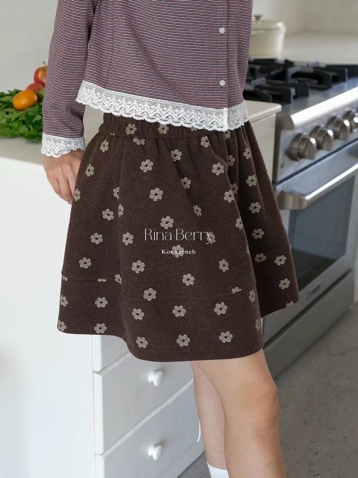 Rina Berry Floral Flared Skirt – Autumn Vintage-Style Brown High-Waisted A-Line Slimming Mini Skirt