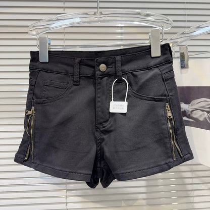 Internet celebrity style 2025 summer new style sweet cool hot girl side metal zipper design washed three-quarter denim shorts