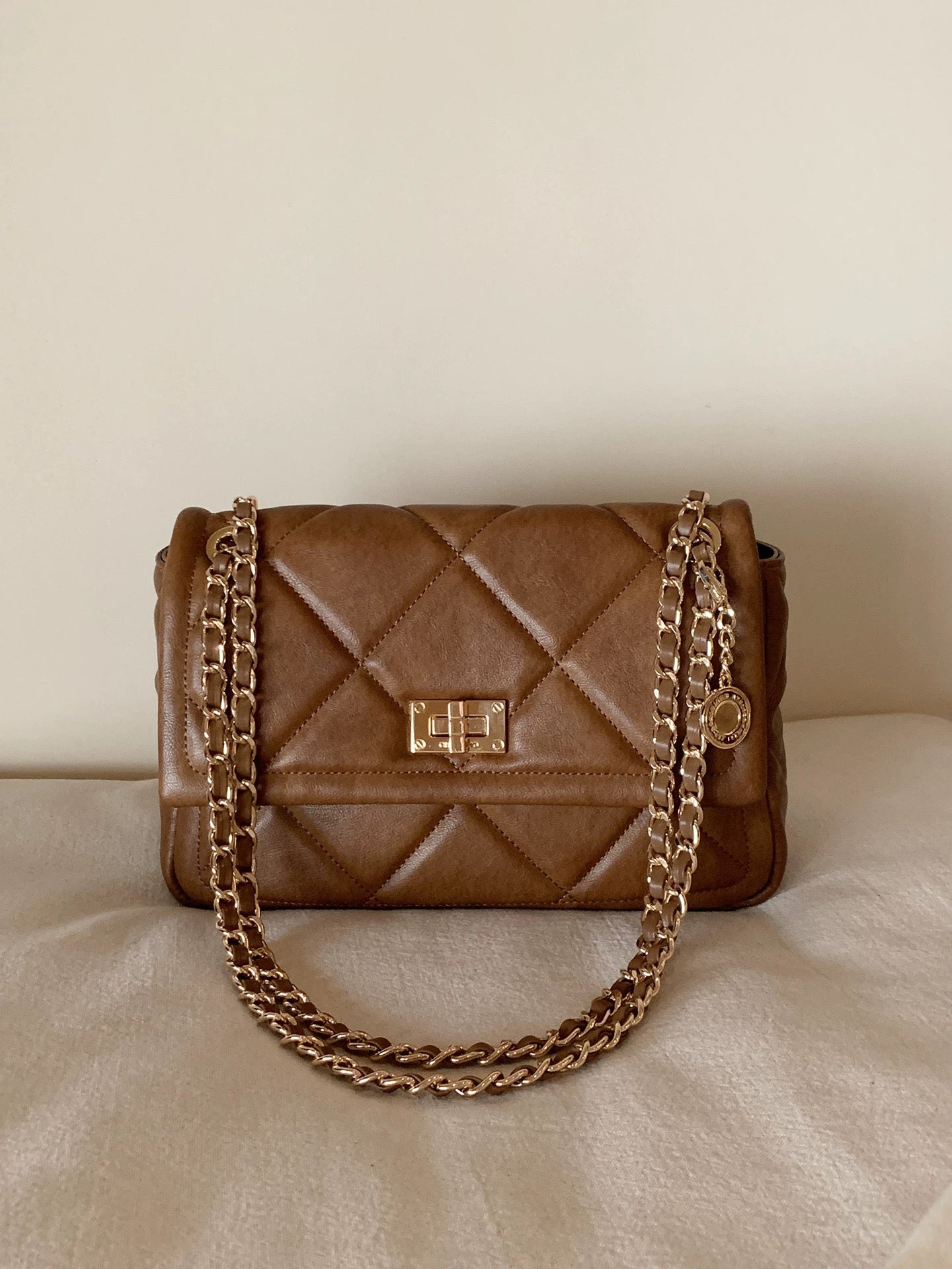 Chio2nd Warm Winter Waffle Square Bag for Women, Everyday Commute, Versatile Chain Quilted Shoulder/Crossbody Bag