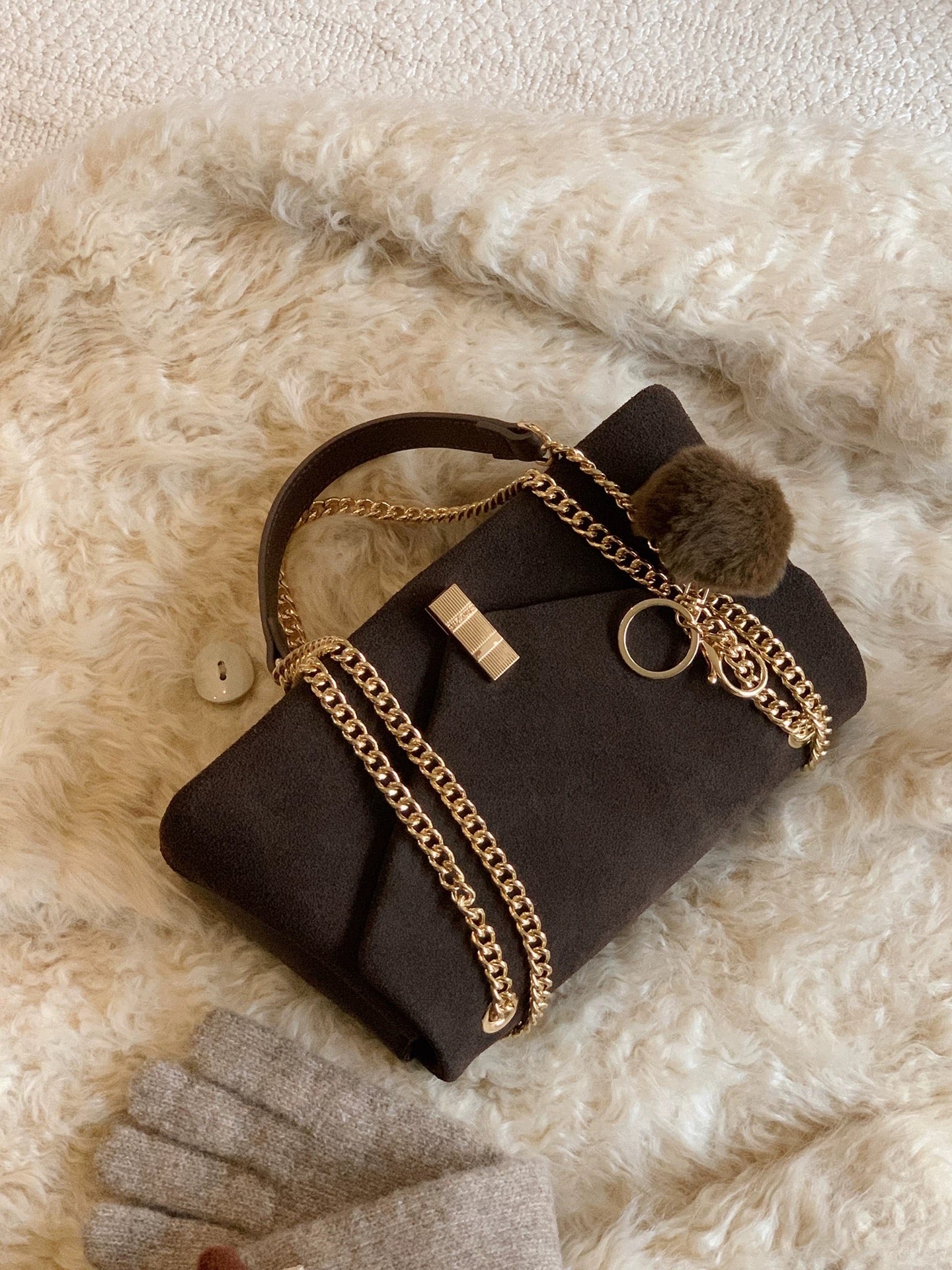 Chio2nd Frosted Leather Chestnut Wood Milk Cream Small Square Bag, Winter Textured Commuter Chain Shoulder/Crossbody Bag