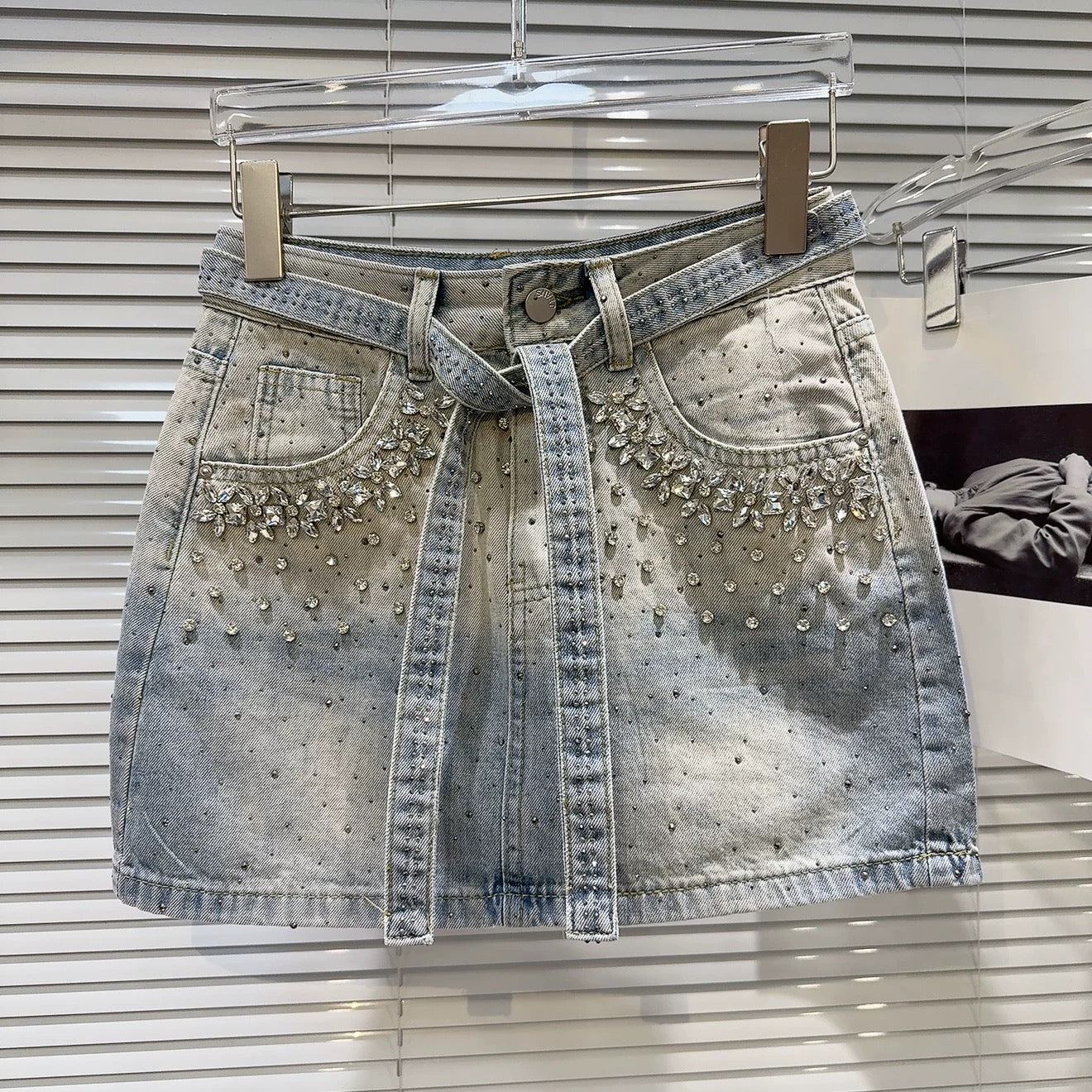 Internet celebrity same style 2025 summer new street hot girl rhinestone beaded strap heavy denim short skirt A-line skirt female
