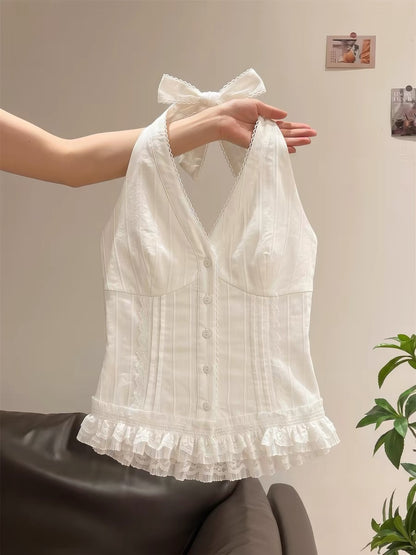 French-style, super pretty lace fitted halter top, women's summer short camisole vest, sleeveless top, perfect for wearing alone.