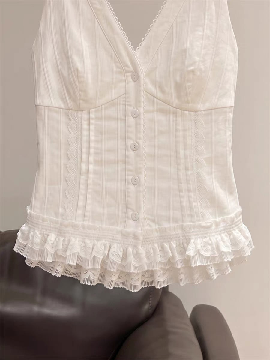 French-style, super pretty lace fitted halter top, women's summer short camisole vest, sleeveless top, perfect for wearing alone.