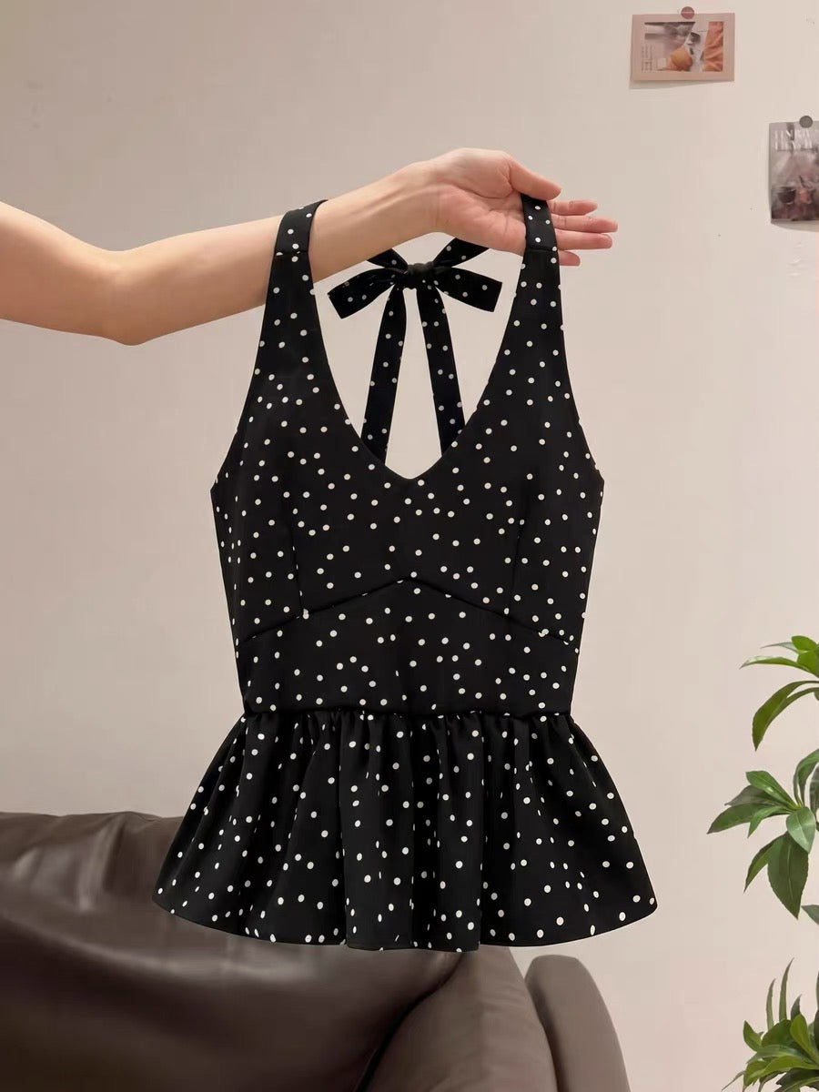 Korean-style polka dot V-neck halter top for women, beautiful, unique, and elegant summer style.