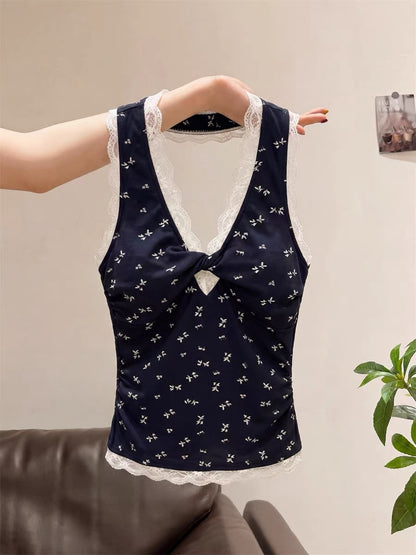 Sexy and hot lace halter neck sleeveless vest for women, summer Korean style, beautiful and unique twisted fitted top