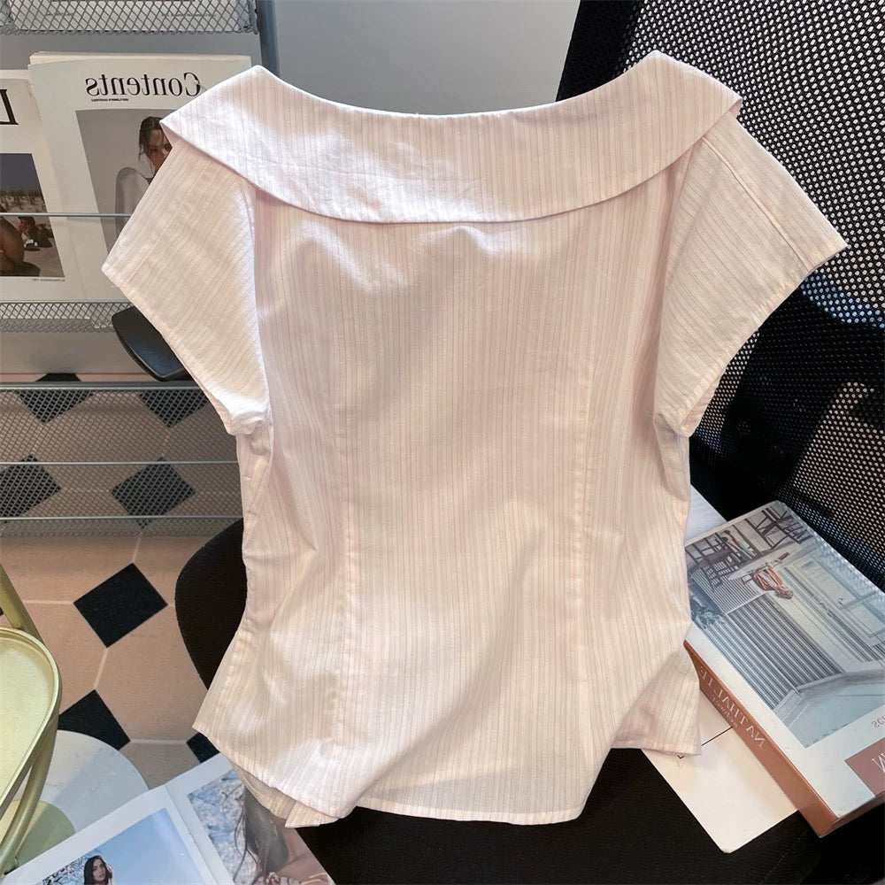 Unique design with a bow tie, off-the-shoulder neckline, short-sleeved shirt, unisex, sweet pink striped fitted top for summer.