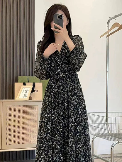 French drape high-end black floral dress women's long-sleeved V-neck long dress with slimming temperament early spring and autumn new style