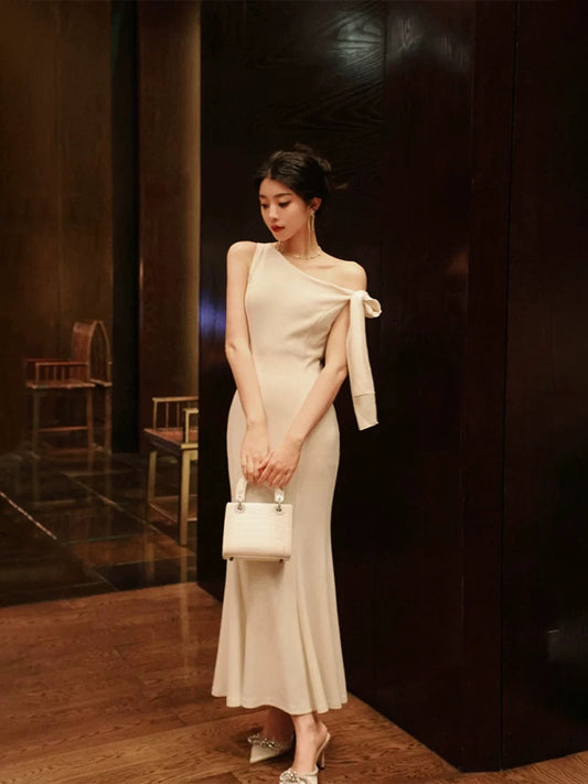 Thirteen and Little French Temperament Dress Women's Summer Slanted Shoulder Slim Elegant and Exquisite Design Fishtail Skirt