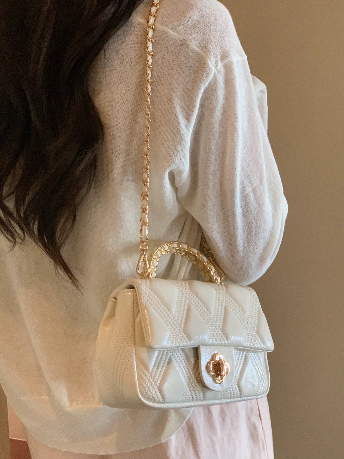 Chio2nd Pearl Morning Dew Small Square Handbag for Women, Diamond Pattern Chain Shoulder/Crossbody Bag
