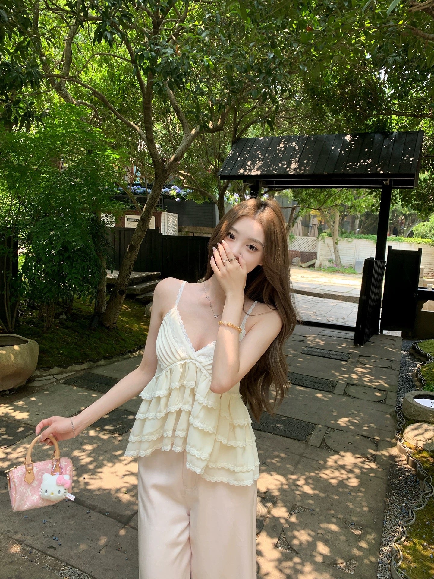 Ruoyu Customized White Tea Time Customized Lace Cake Pure Desire Temperament Small Camisole Tops Women Summer