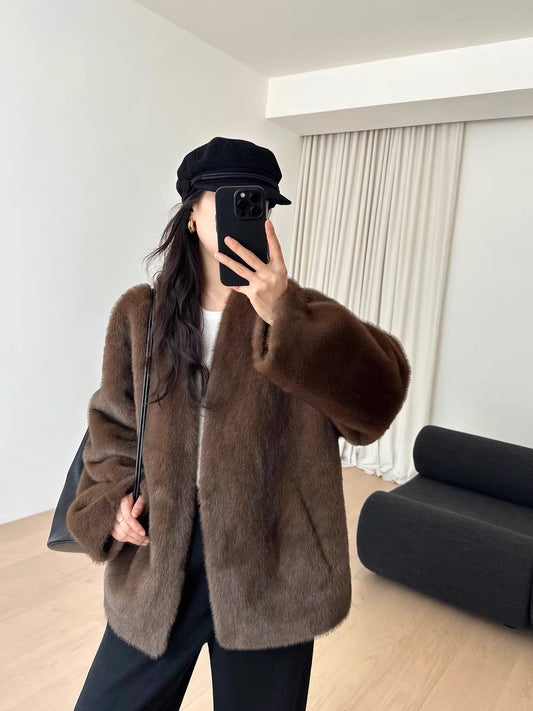 DALII OFFICIAL｜The fashionable beauty of winter soft furry short eco-friendly fur jacket
