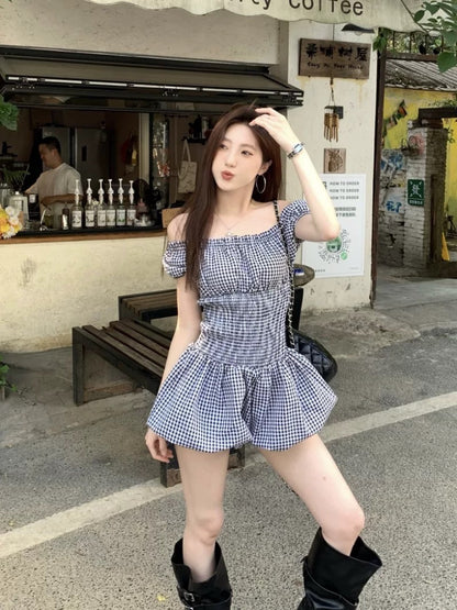 French retro short-sleeved one-shoulder plaid dress for women in summer with slim waist A-line skirt for petite short skirt