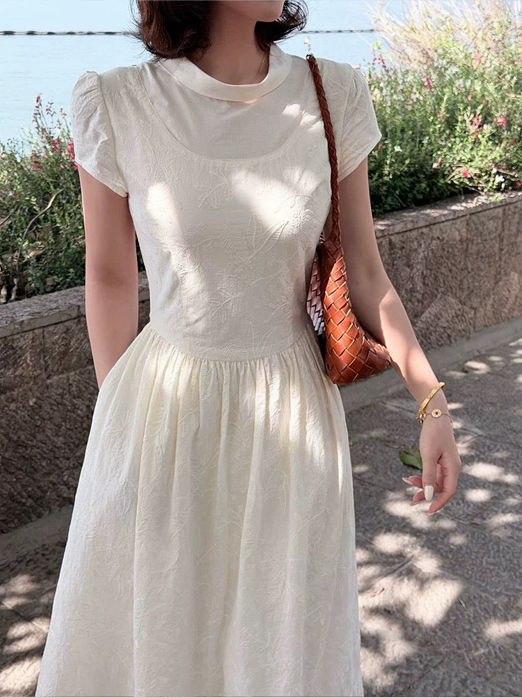Lei Yingjun [Wind Chime Summer] Retro High Neck Short Sleeve Jacquard Dress with Waist Fit and Lace Patchwork Long Skirt