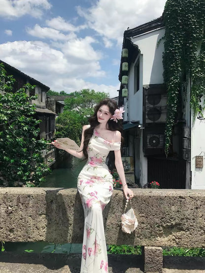 Eating green vegetables [Qinghuaying] Cool and elegant knitted off-shoulder ruffled neck two-way dress, a graceful and slim-fitting long dress