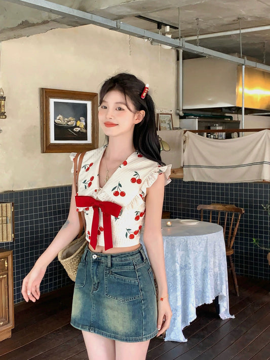 Acaine short v-neck small flying sleeves sleeveless shirt women's summer outerwear shirt French temperament high-end top