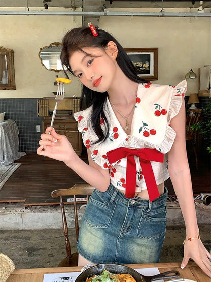 Acaine short v-neck small flying sleeves sleeveless shirt women's summer outerwear shirt French temperament high-end top