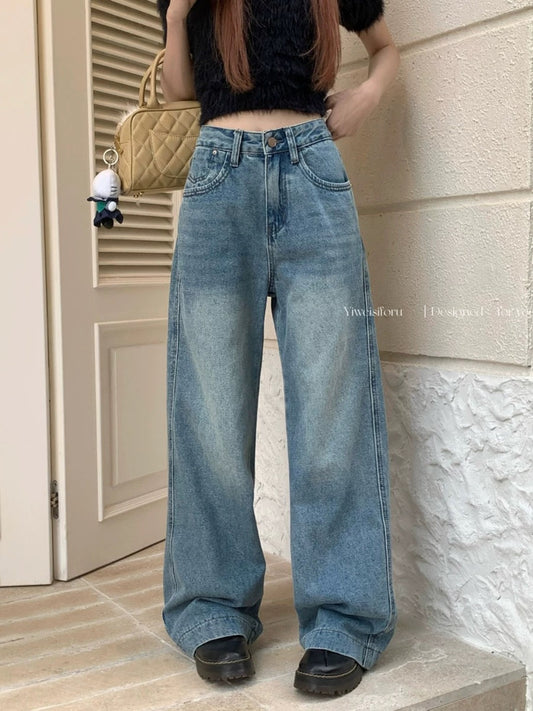 Retro washed blue wide-leg jeans for women, summer style, high-waisted, loose, slim and drapey, casual floor-length straight trousers