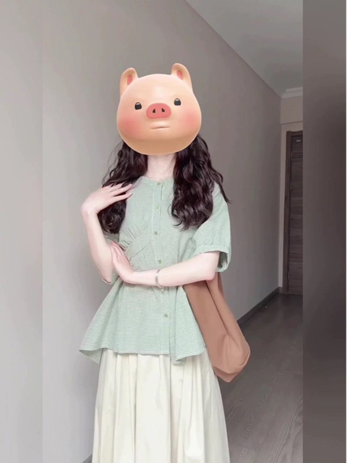 Relaxed summer clothes with a complete set of niche shirts, tops, half-length skirts, casual two-piece suits for women