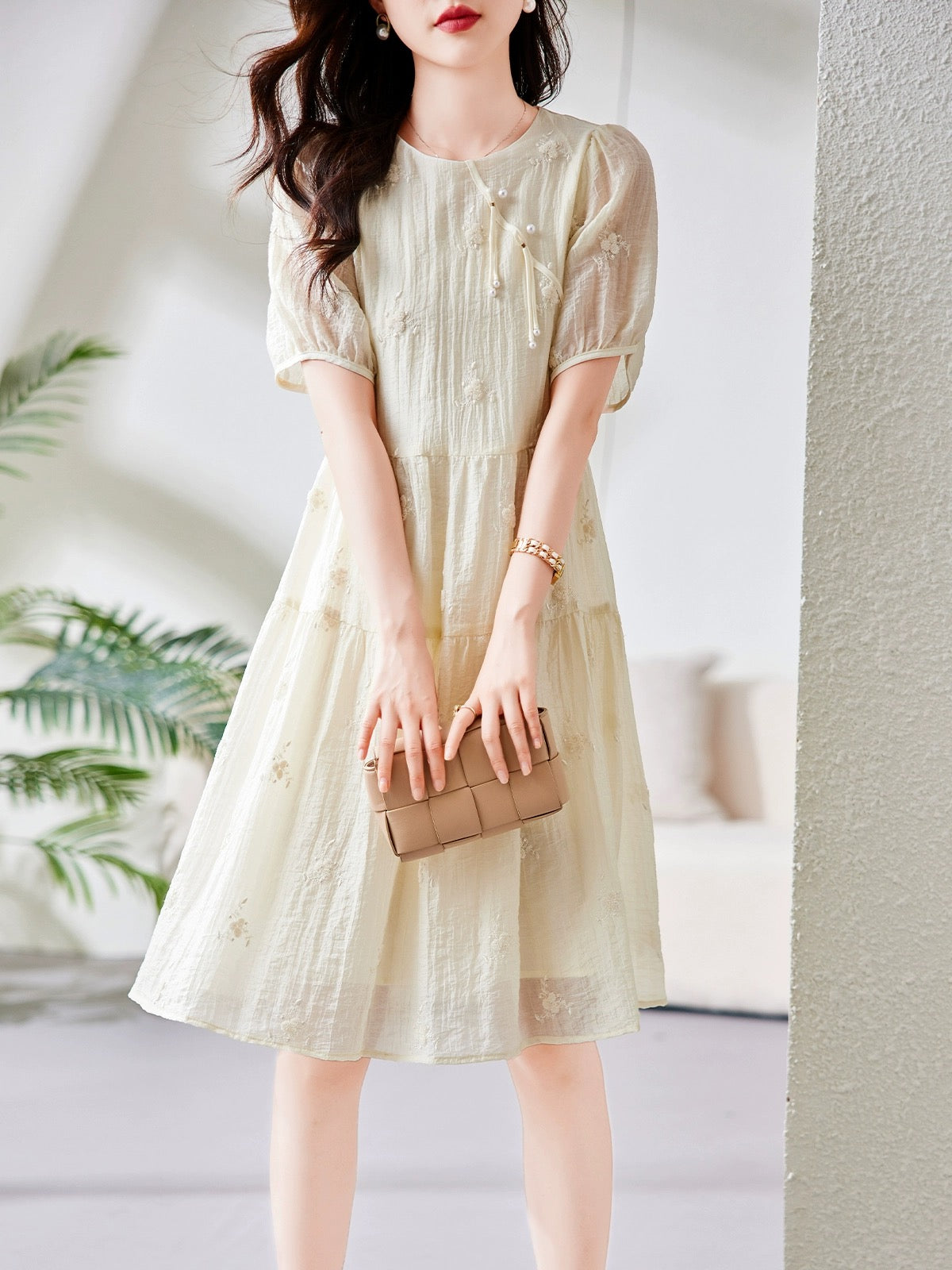 Tencel short-sleeved dress for women summer 2024 new European style loose high-end temperament slim niche a-line skirt