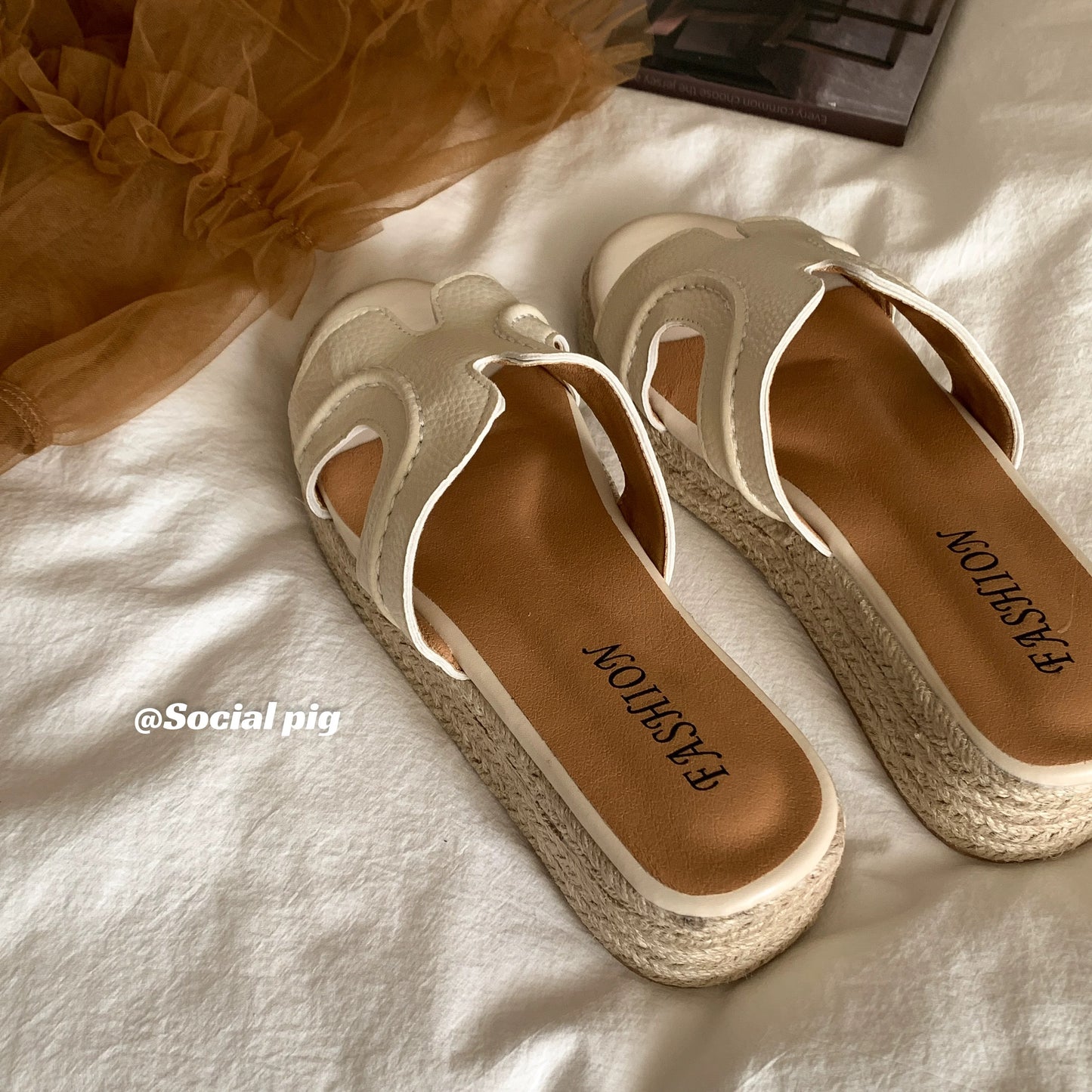 Genfecor-style French platform espadrilles for women, perfect for summer wear, elegant and flattering, perfect for pairing with skirts, beach sandals.