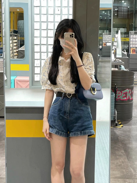 Beautiful and chic French floral shirt top for small women to wear with denim shorts two-piece suit for summer