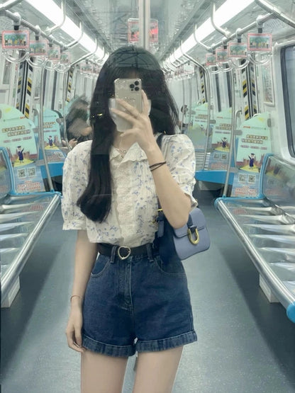 Beautiful and chic French floral shirt top for small women to wear with denim shorts two-piece suit for summer