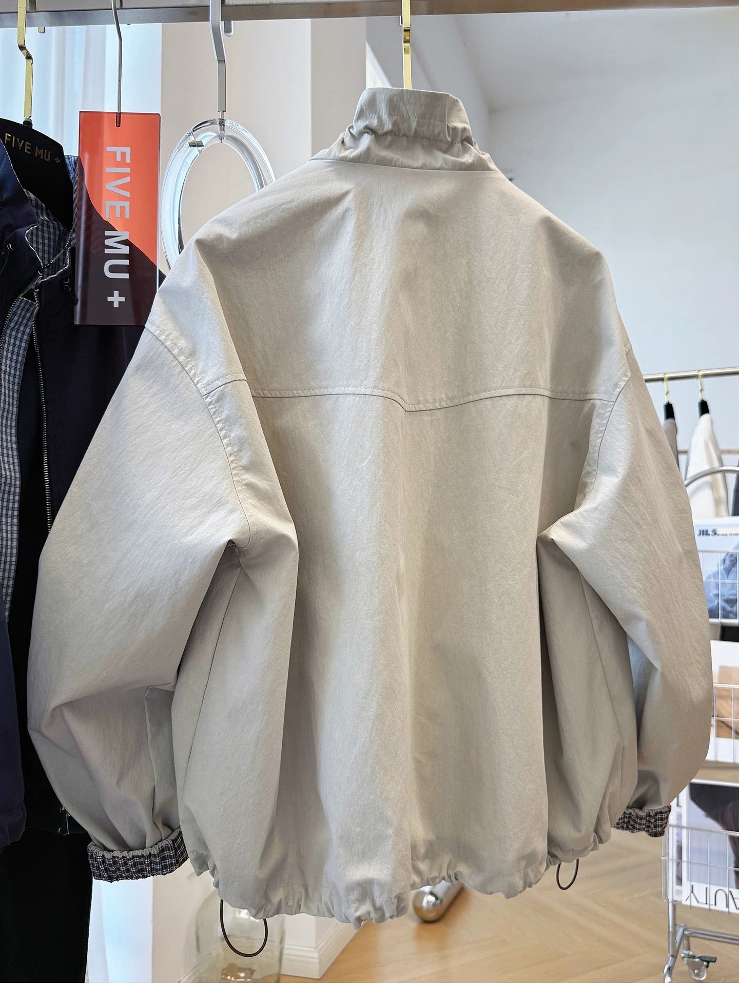 Korean style early autumn unique and beautiful coat Korean style Korean style casual short workwear jacket windbreaker women