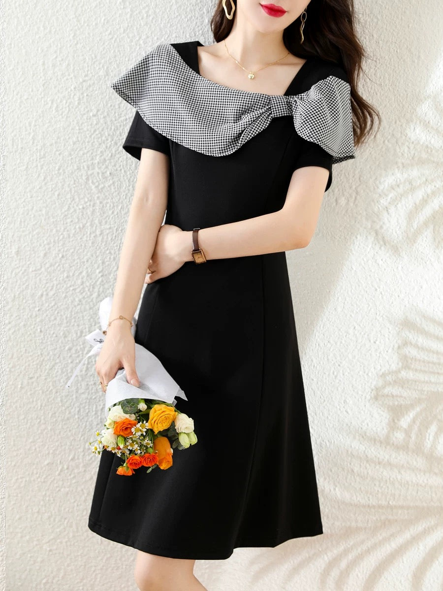 2025 summer new short-sleeved splicing dress slim temperament Western style slim little black skirt European station dress for women