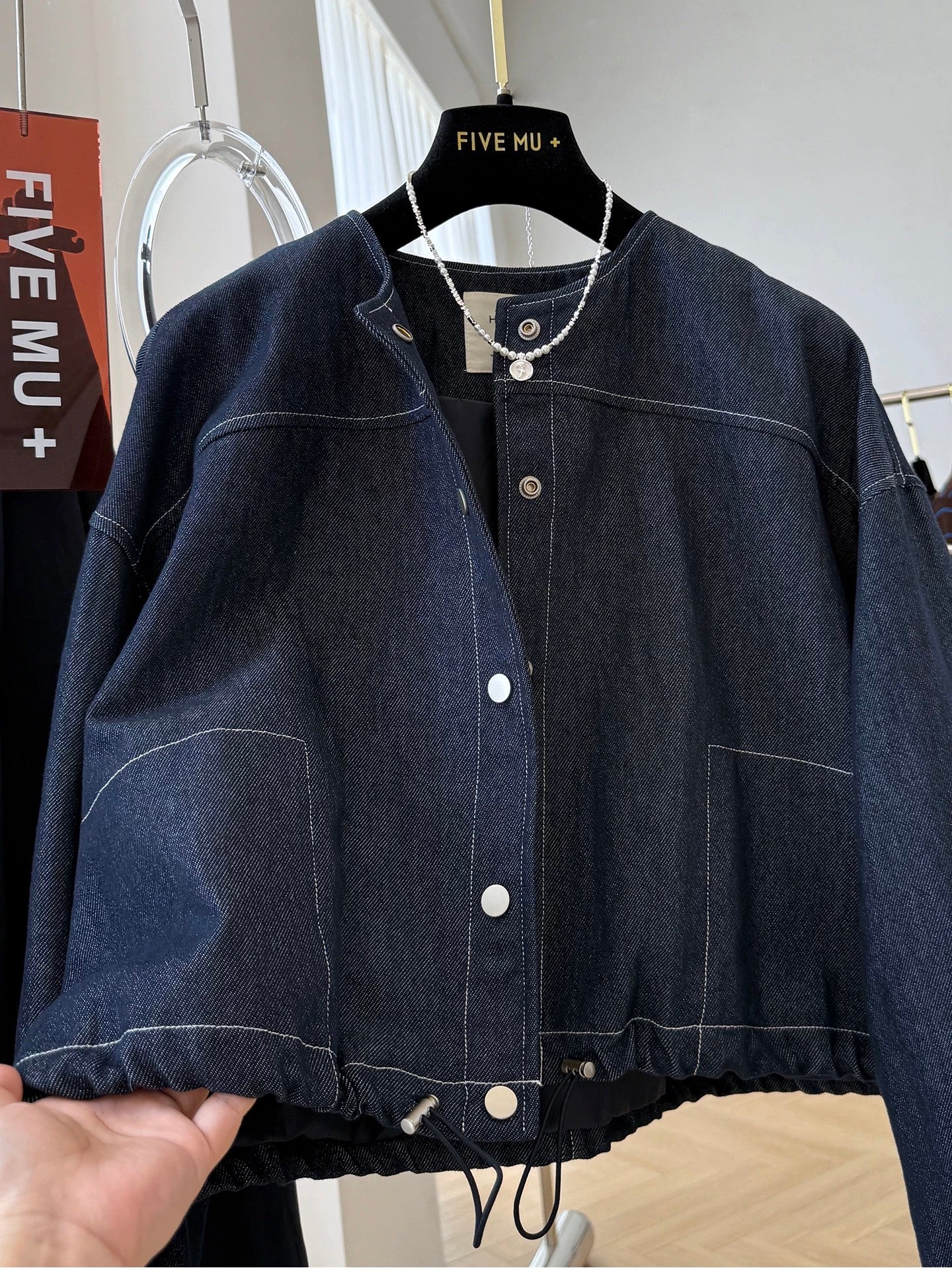 Korean style casual round neck denim jacket for women autumn great looking short Korean chic jacket