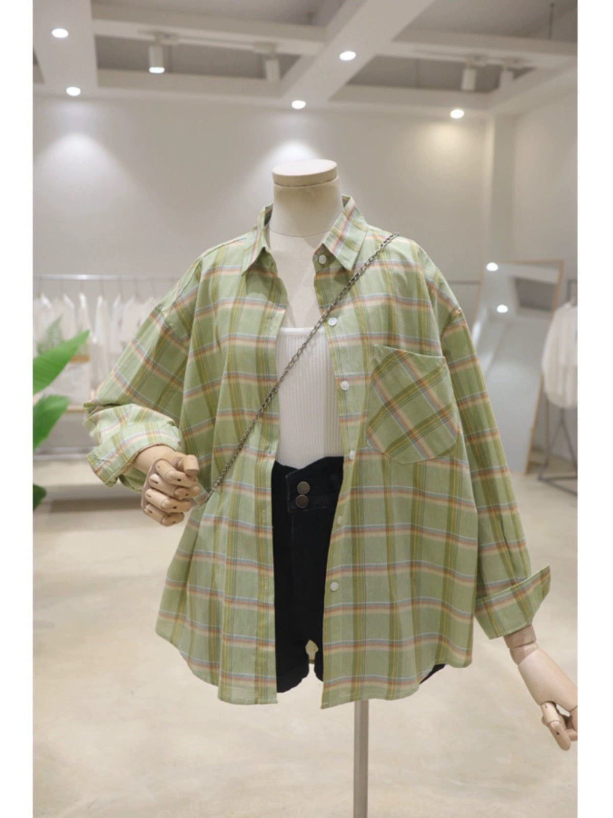 Comfortable and breathable 2024 new summer style versatile loose slim cotton thin long-sleeved plaid shirt for women