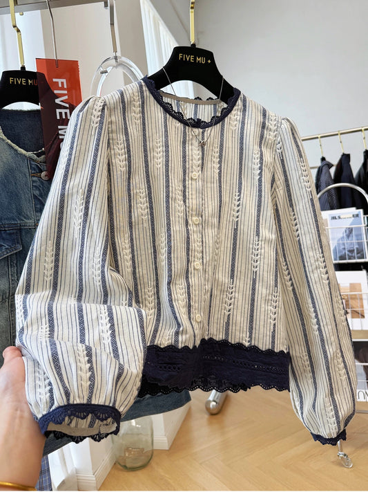 2025 early autumn new women's clothing super beautiful short blouse lace long-sleeved shirt French petite top