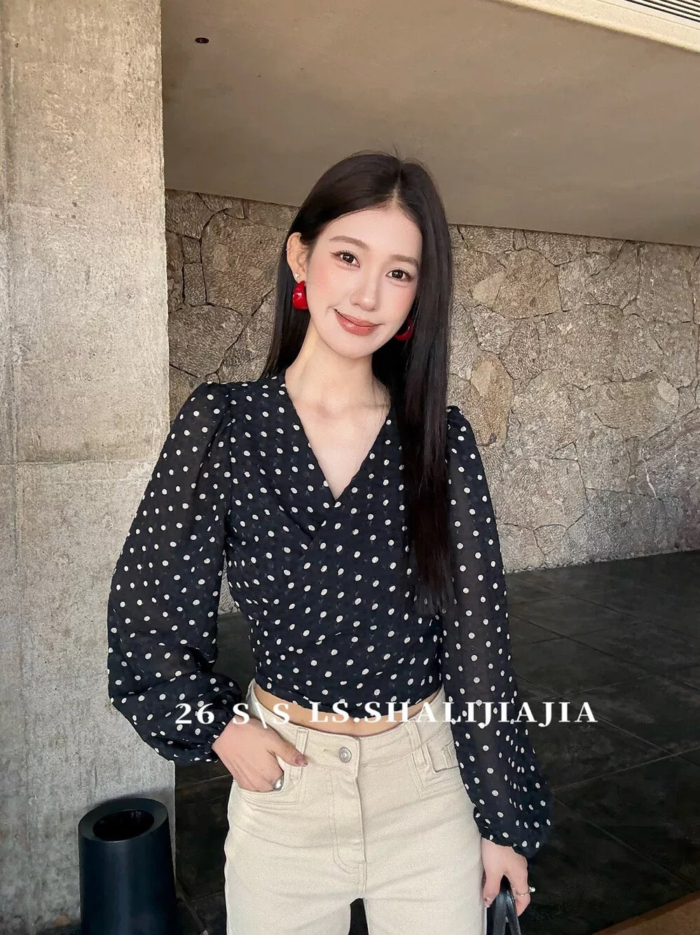 LS2026 Spring French Retro Polka Dot V-Neck Long Sleeve Shirt Women's Fashionable Design Tie-Waist Short Top